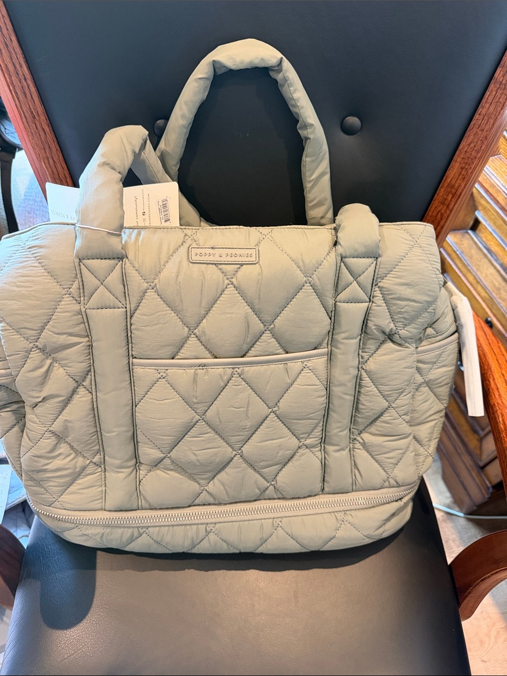 Poppy and peonies voyager Quilted Bag in grey